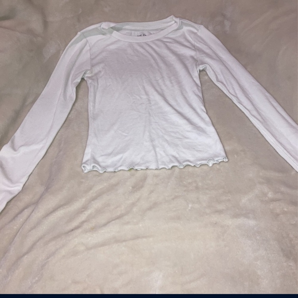 White tee long sleeve Crop top